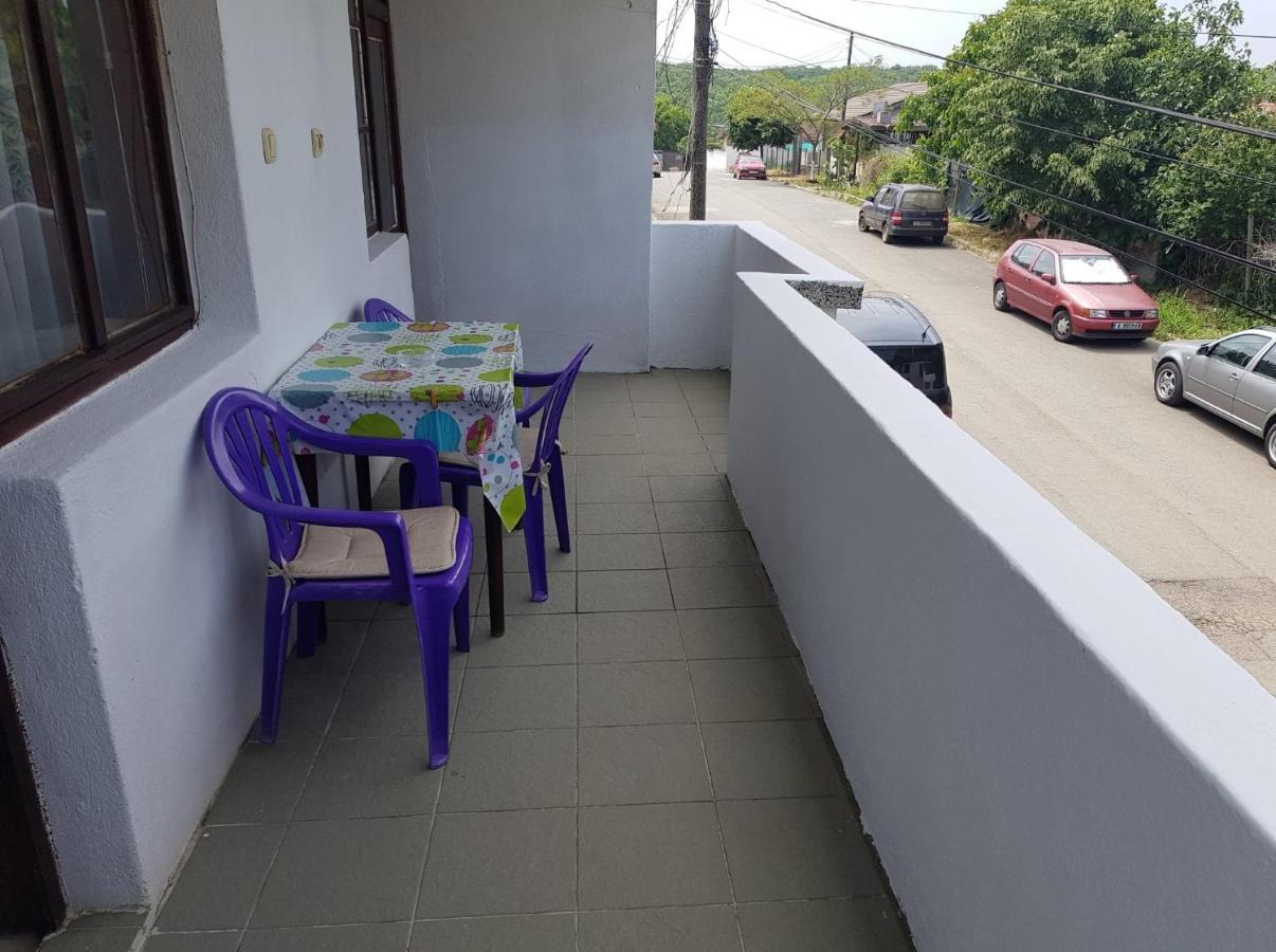 Цвета Hotel Sinemoretz Luaran gambar