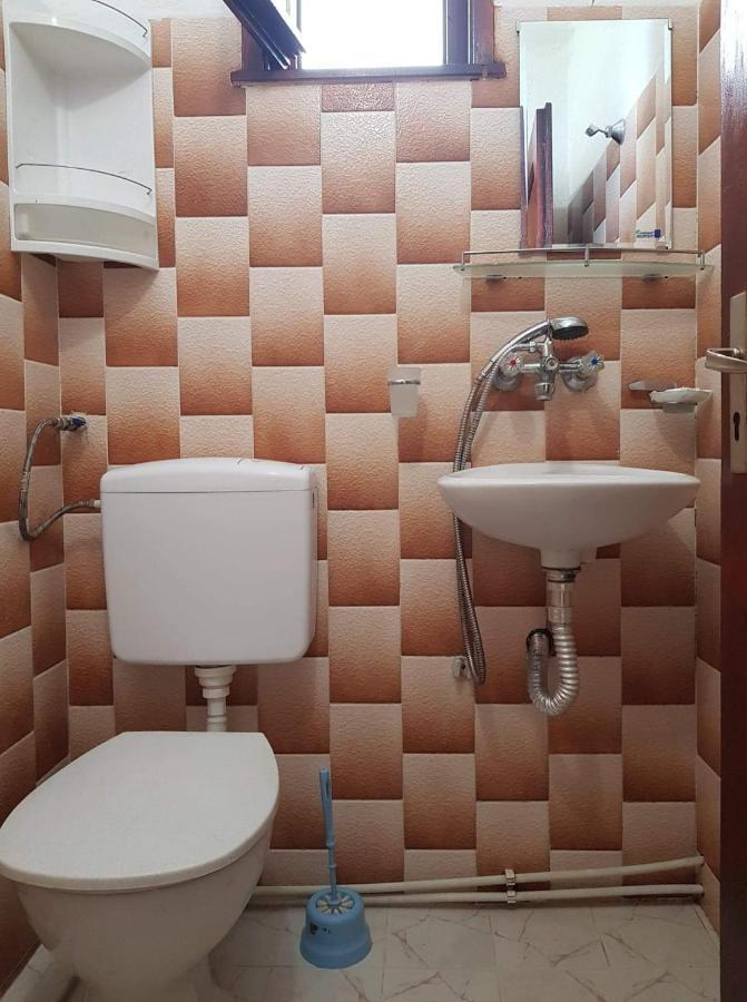 Цвета Hotel Sinemoretz Luaran gambar
