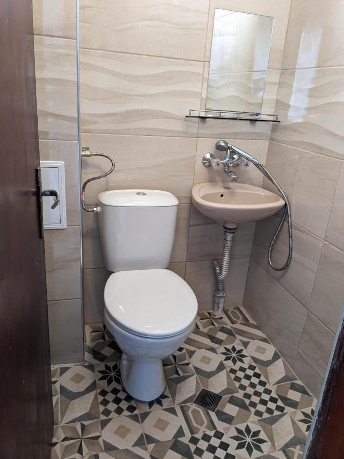 Цвета Hotel Sinemoretz Bilik gambar