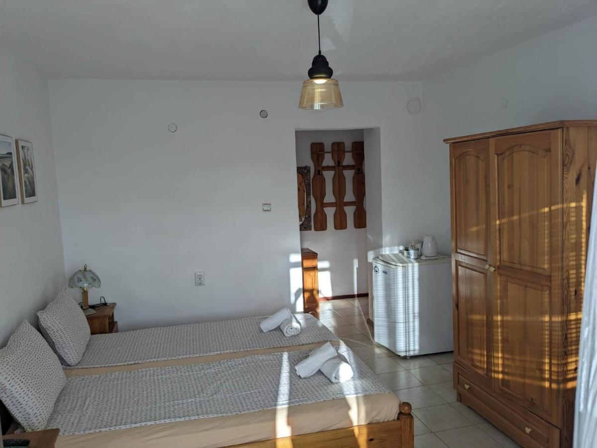Цвета Hotel Sinemoretz Luaran gambar