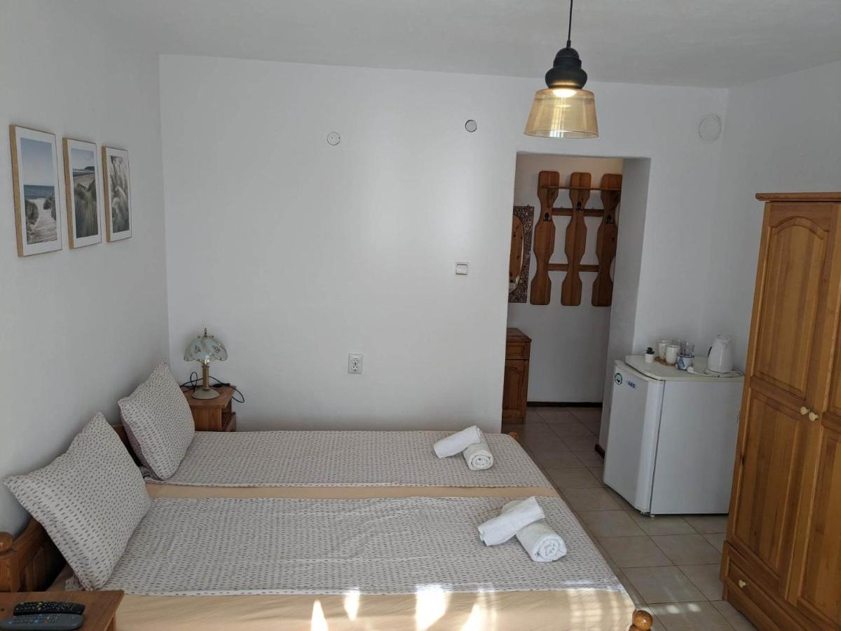 Цвета Hotel Sinemoretz Luaran gambar