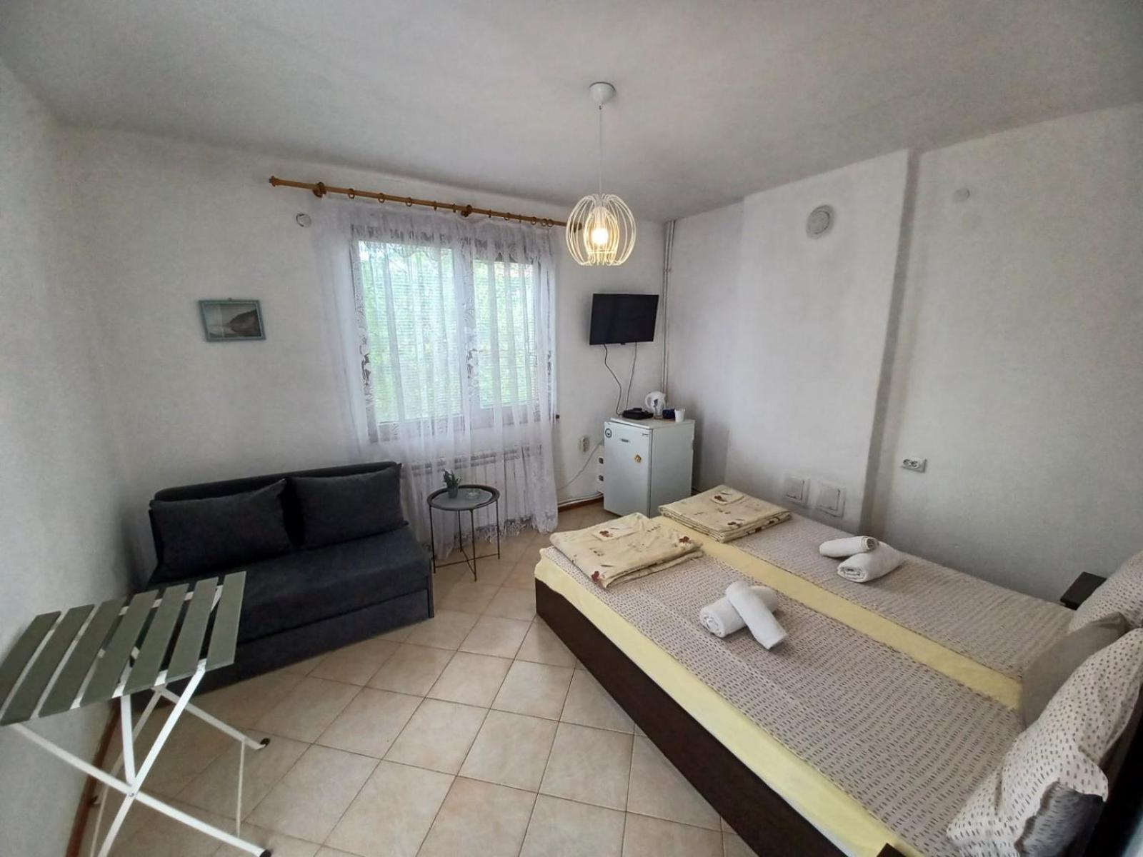 Цвета Hotel Sinemoretz Bilik gambar